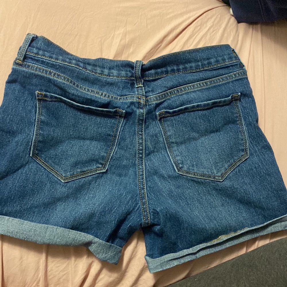 Old Navy Jean Shorts - Picture 5 of 5